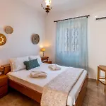 Апартаменты Queen Bee Seafront *