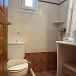 Queen Bee Seafront Апартаменты Парос