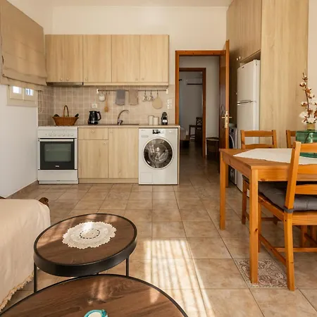 Queen Bee Seafront Paro