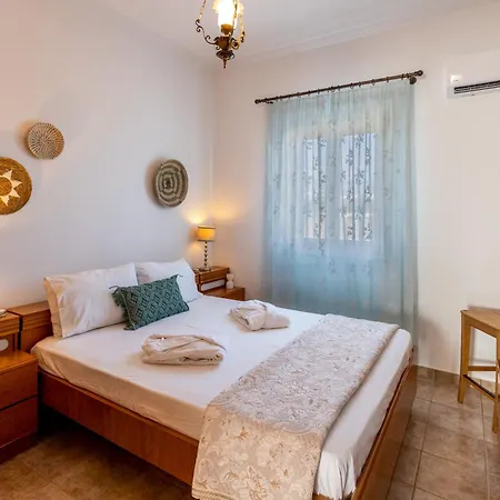 Апартаменты Queen Bee Seafront *