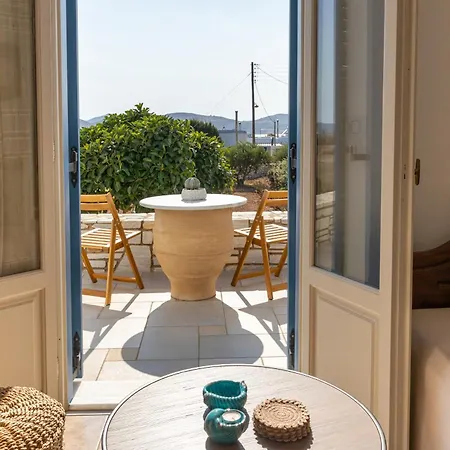 Апартаменты Queen Bee Seafront *