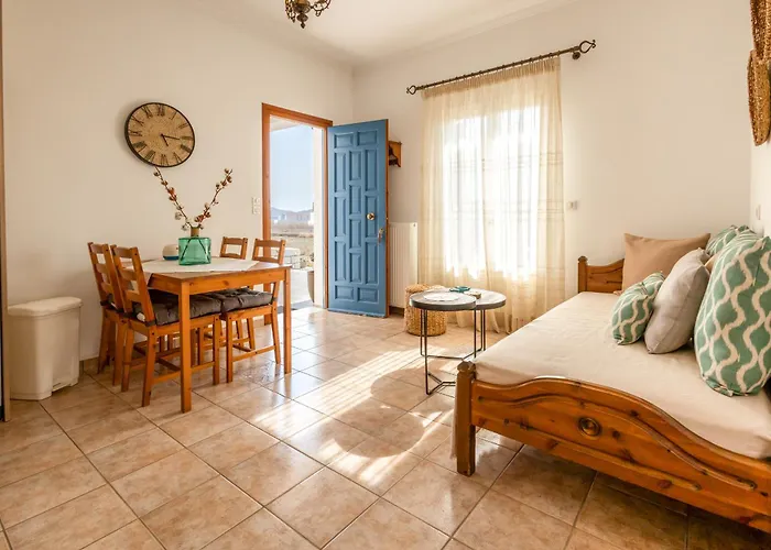 Queen Bee Seafront * Páros